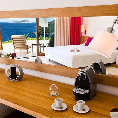 Mahal - Adults Only 3*