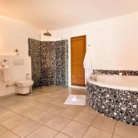 Mahal - Adults Only 3*